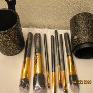 L'BRI Pure & Natural 7-piece Brush Set w/ Brush Holder Cup/Case